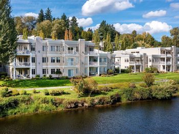 17432 Bothell Way NE