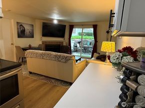 21301 52nd Avenue W B112, Mountlake Terrace WA 98043