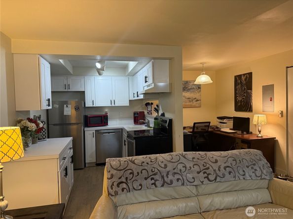 21301 52nd Avenue W B112, Mountlake Terrace WA 98043