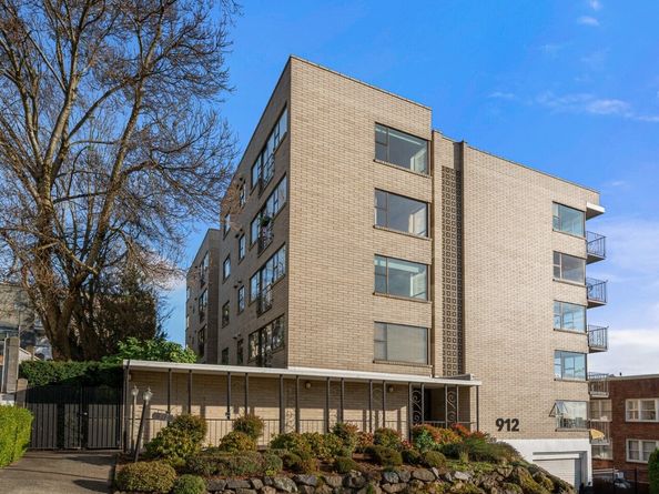 912 3rd Avenue W 101, Seattle WA 98119