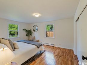 10340 39th Avenue NE, Seattle WA 98125