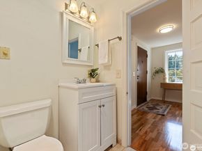 10340 39th Avenue NE, Seattle WA 98125