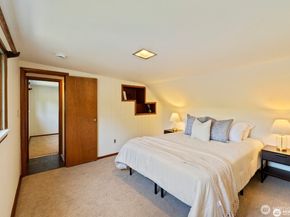 10340 39th Avenue NE, Seattle WA 98125