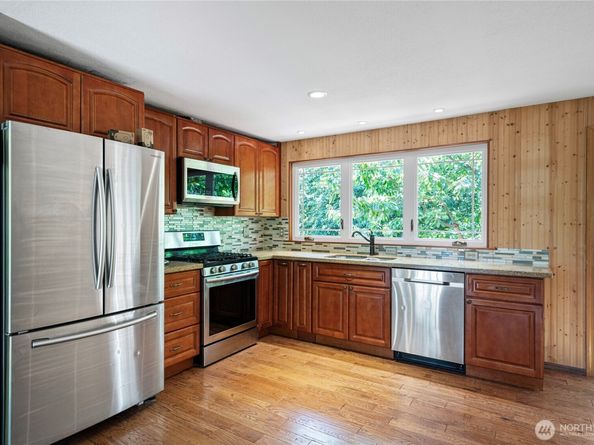 10122 50th Place W, Mukilteo WA 98275