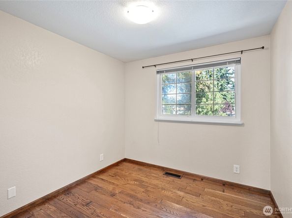 10122 50th Place W, Mukilteo WA 98275