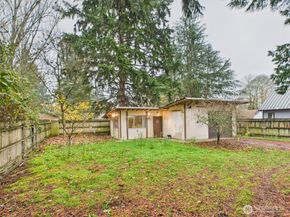 15822 26th Avenue NE, Shoreline WA 98155