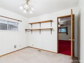 15822 26th Avenue NE, Shoreline WA 98155