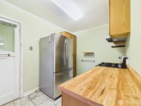 15822 26th Avenue NE, Shoreline WA 98155