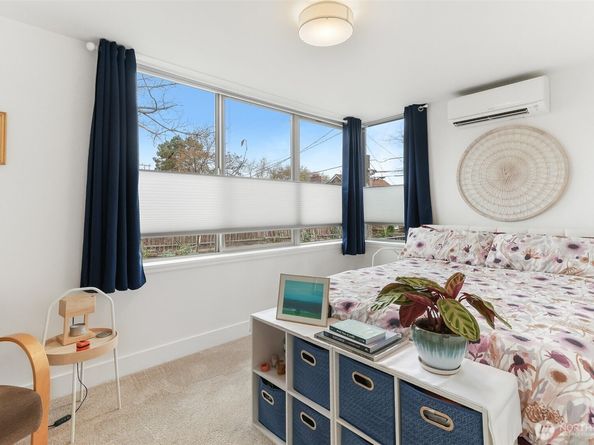 1612 SW California Avenue D, Seattle WA 98116