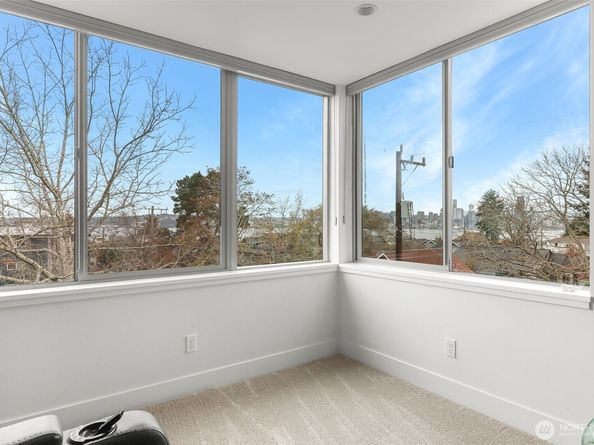 1612 SW California Avenue D, Seattle WA 98116