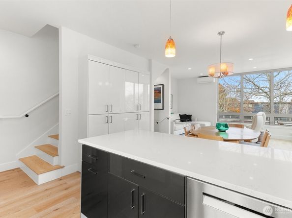 1612 SW California Avenue D, Seattle WA 98116