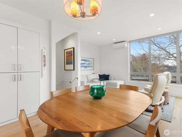 1612 SW California Avenue D, Seattle WA 98116