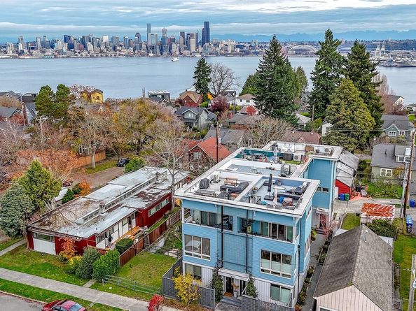 1612 SW California Avenue D, Seattle WA 98116