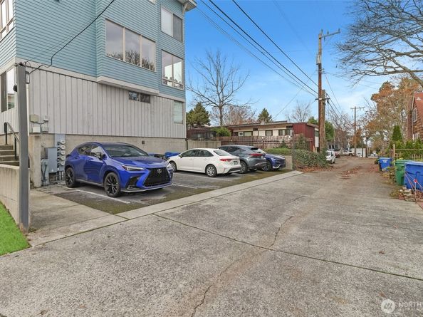 1612 SW California Avenue D, Seattle WA 98116