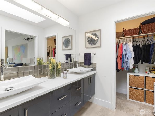 1612 SW California Avenue D, Seattle WA 98116