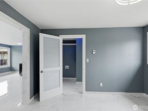 748 S Cloverdale Street 8, Seattle WA 98108