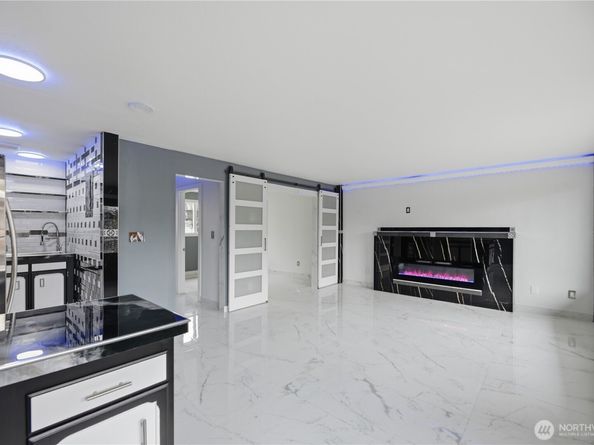 748 S Cloverdale Street 8, Seattle WA 98108