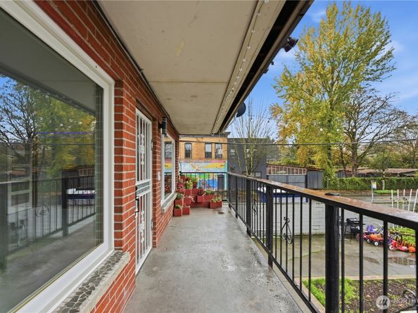 748 S Cloverdale Street 8, Seattle WA 98108