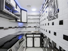 748 S Cloverdale Street 8, Seattle WA 98108