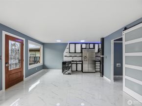 748 S Cloverdale Street 8, Seattle WA 98108