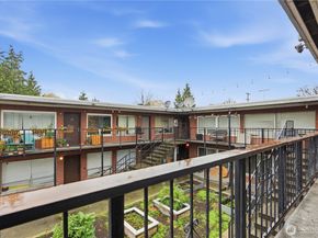 748 S Cloverdale Street 8, Seattle WA 98108