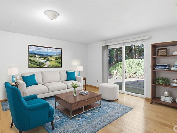 15618 SE 174th Street, Renton WA 98058