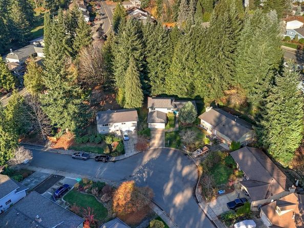 15618 SE 174th Street, Renton WA 98058