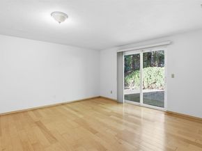 15618 SE 174th Street, Renton WA 98058