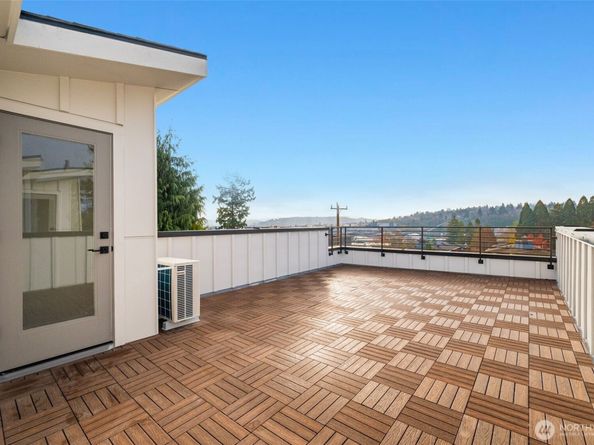 3014 B NW 56th Street, Seattle WA 98107