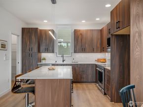 3014 B NW 56th Street, Seattle WA 98107