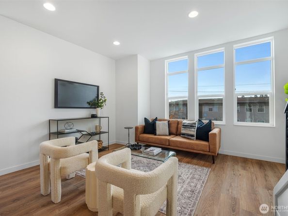 3014 B NW 56th Street, Seattle WA 98107