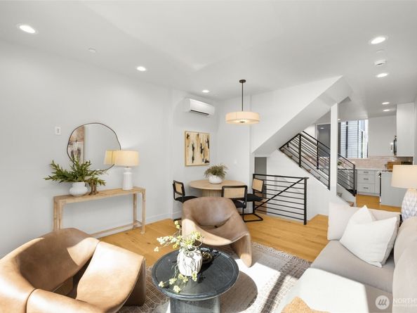 3406 E Spring Street, Seattle WA 98122