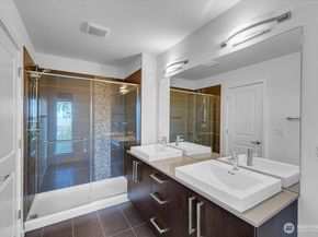 34196 56th Avenue S, Auburn WA 98001