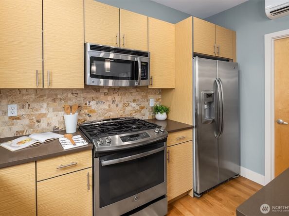 1550 NW 60th Street, Seattle WA 98107