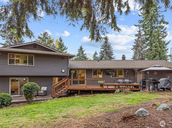 13922 Manor Way, Lynnwood WA 98087