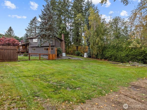 13922 Manor Way, Lynnwood WA 98087