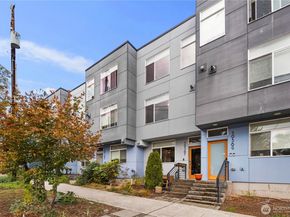 5936 S 36th Avenue F, Seattle WA 98118