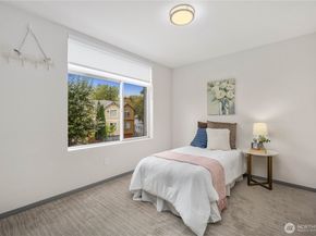 5936 S 36th Avenue F, Seattle WA 98118