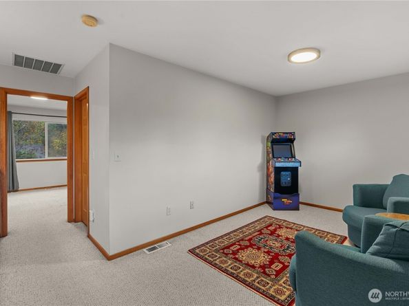 527 Radey Street, Port Orchard WA 98366