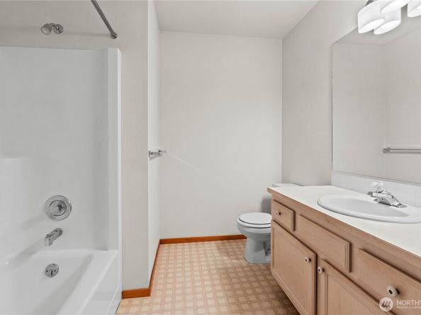 527 Radey Street, Port Orchard WA 98366