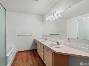 527 Radey Street, Port Orchard WA 98366