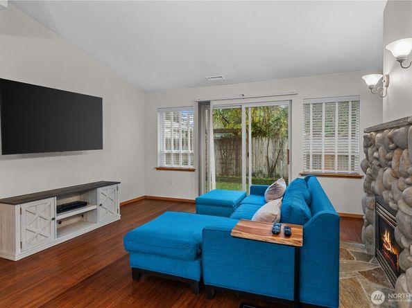 527 Radey Street, Port Orchard WA 98366