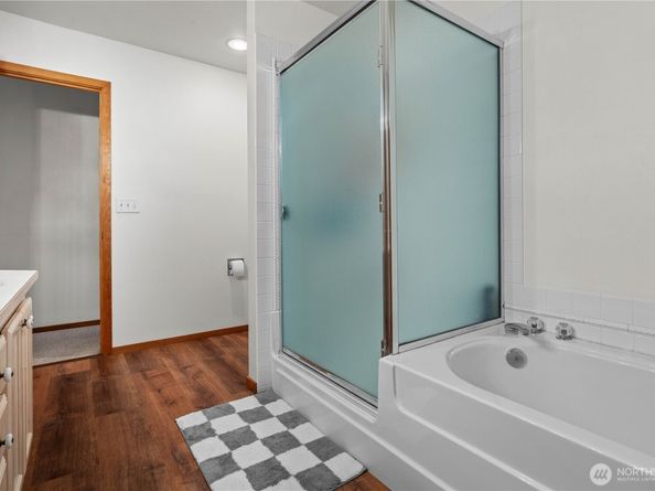 527 Radey Street, Port Orchard WA 98366