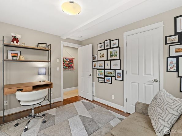 4535 NE 55th Street, Seattle WA 98105