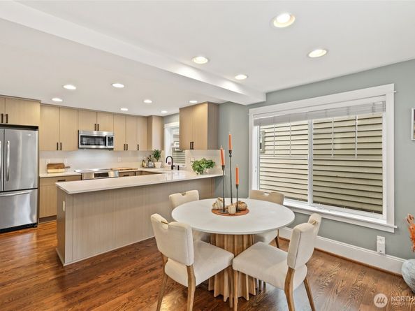 4535 NE 55th Street, Seattle WA 98105