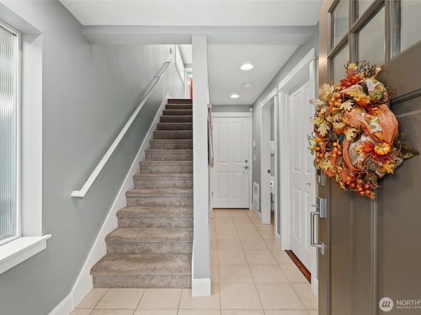 4535 NE 55th Street, Seattle WA 98105