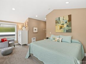 4535 NE 55th Street, Seattle WA 98105