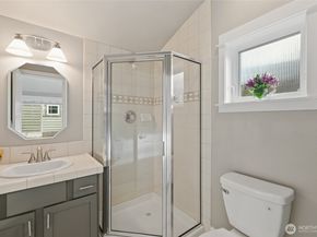 4535 NE 55th Street, Seattle WA 98105