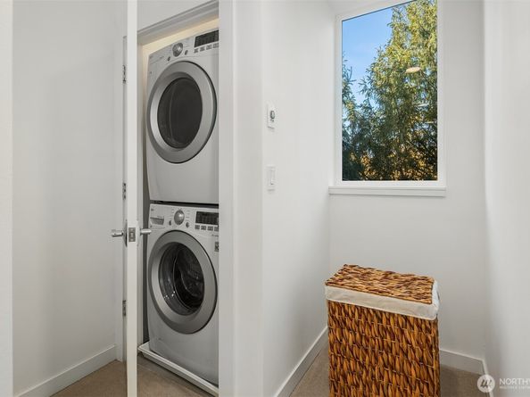 8340 Mary Avenue NW D, Seattle WA 98117