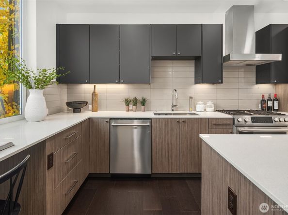 8340 Mary Avenue NW D, Seattle WA 98117